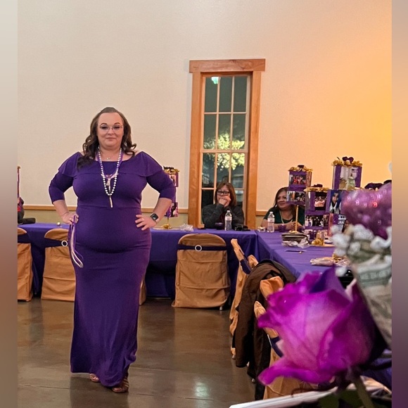 💐🟡Purple or Black Zipper Bodice Long Dress 1X-3X - Picture 4 of 9